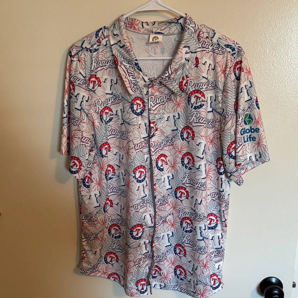 Men's Texas Rangers Hawaiian Button-Up Shirt